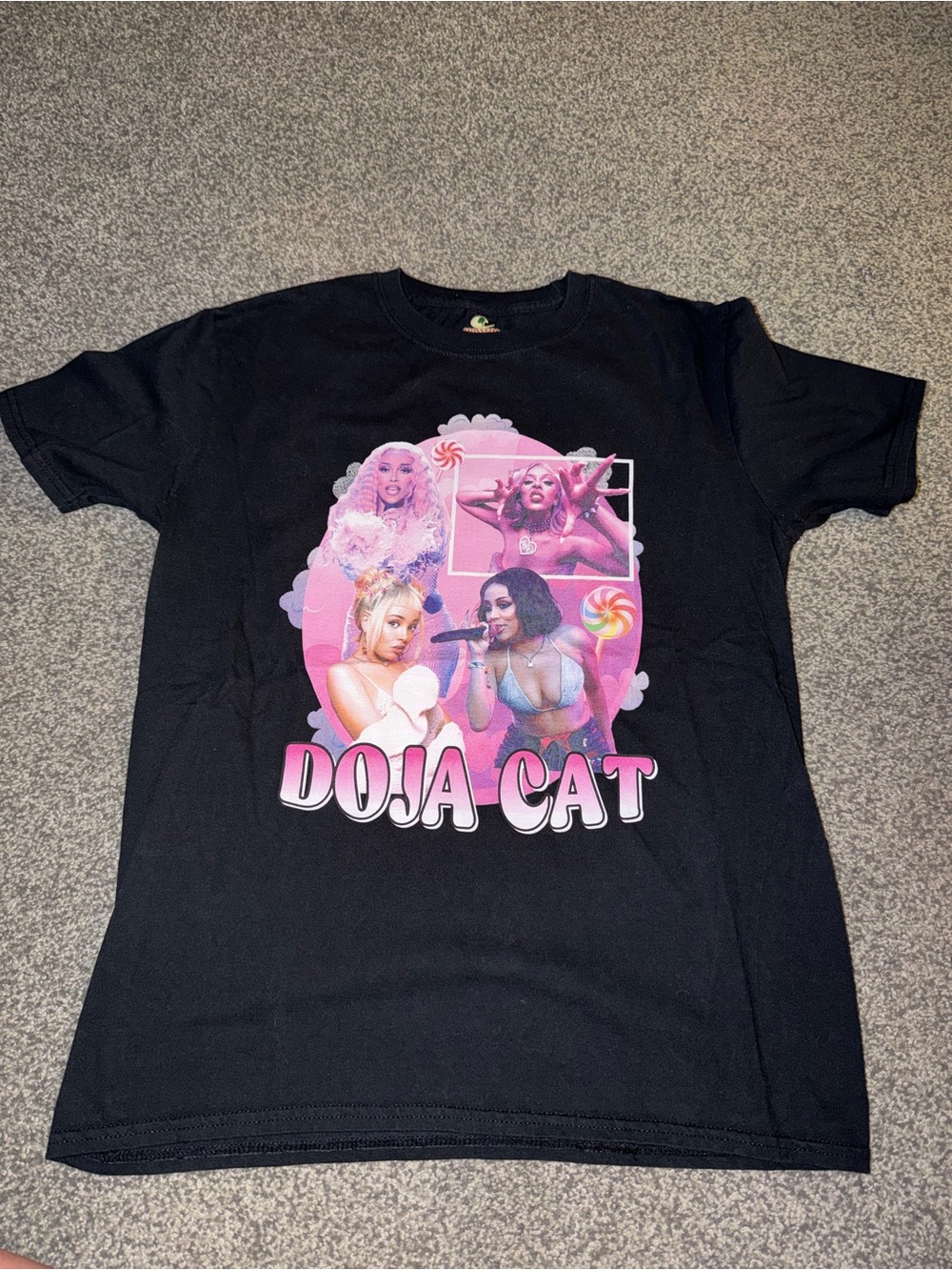 Mossy Oak Black T‑Shirt with Pink Graphic